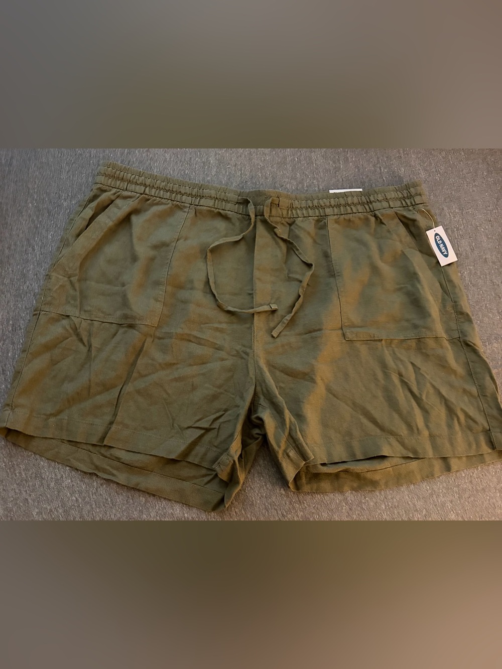 NWT Old Navy Plus Size High-Waisted Utility Shorts